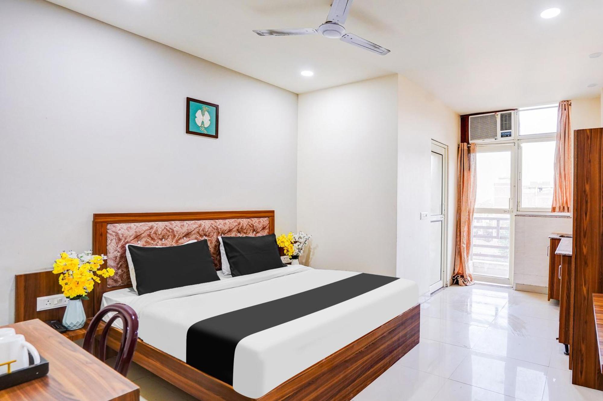 Hotel Super Collection O Sector 104 Noida Exterior foto